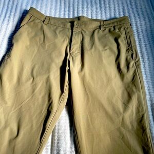 Lululemon commuter pant